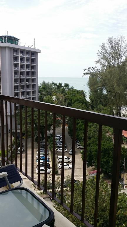 Jean Cleancomfy Near Apartemen *