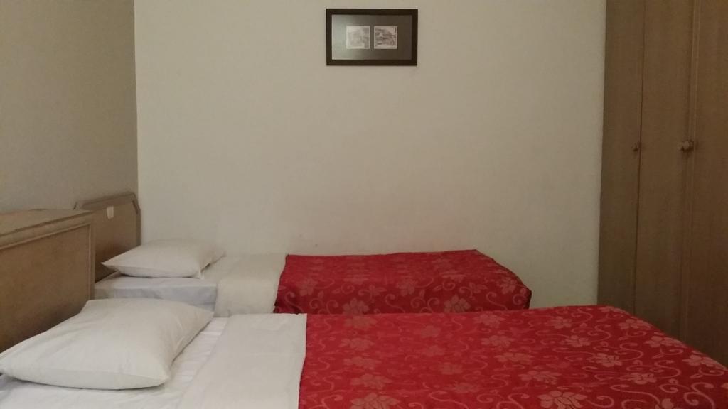 Jean Cleancomfy Near Apartment Batu Ferringhi