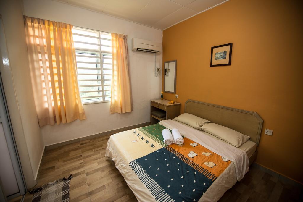 Apartment Jean Cleancomfy Near Batu Ferringhi